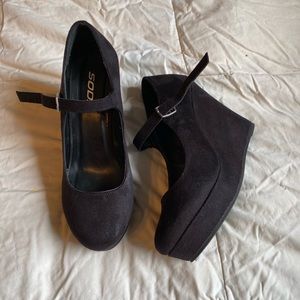 Black Soda Wedge Heels